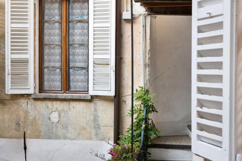 Al vicolo del Gallo APPARTAMENTO Varallo Esterno foto